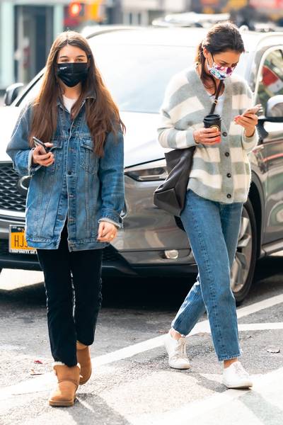 Suri Cruise a bien grandi: l’adolescente est le portrait craché de sa mère Katie Holmes