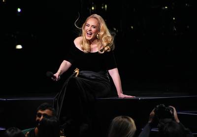 Le prix des billets VIP pour le concert d’Adele à Las Vegas indigne les fans: “5 millions de dollars pour ça?”