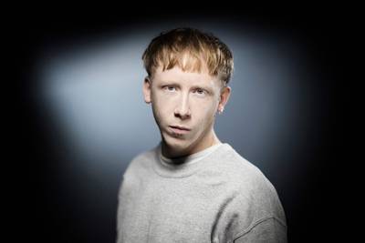 Trois à six mois de prison avec sursis pour 11 cyberharceleurs du chanteur Eddy de Pretto