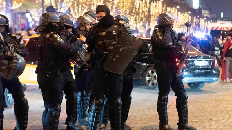 Coupe du monde 2022: tensions sur les Champs-Elysées après les victoires du Maroc et de la France, 74 interpellations