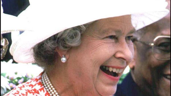 Elizabeth II : "Un joyeux luron", l’anecdote hilarante d’un ancien employé de la reine