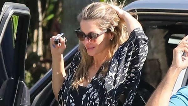 Gisele Bündchen divorcée de Tom Brady : elle apparaît resplendissante en short en jean et chemise estivale