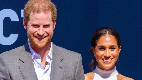 Harry et Meghan : leur présence au couronnement de Charles III compromise, indiscrétion d’un ex-ministre