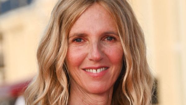 “Je suis même tombée de mon fauteuil” : Sandrine Kiberlain révèle avoir été en couple avec Yvan Attal 