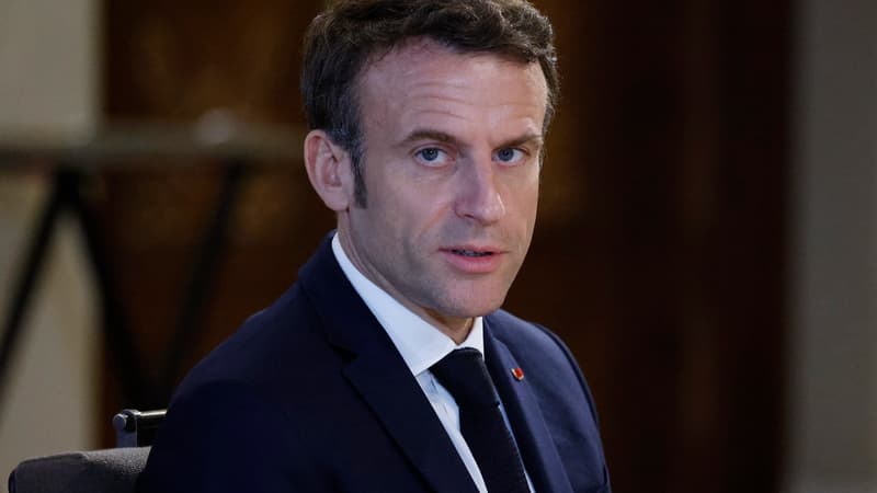 “Le Jeu. Le Roi. L’Éternité”: Emmanuel Macron rend hommage à Pelé