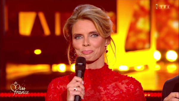Miss France 2023 : ce bel hommage de Sylvie Tellier à Jean-Pierre Pernaut lors de ses adieux