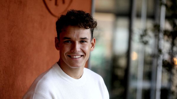 Théo Curin en couple : il révèle comment il a rencontré sa compagne