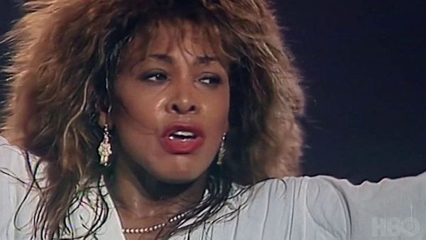 Tina Turner dévastée par la mort de son fils Ronnie : de bouleversants détails dévoilés sur les causes de son décès 