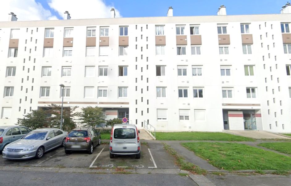 Brest : Une femme décède en tombant du quatrième étage et blesse un autre homme