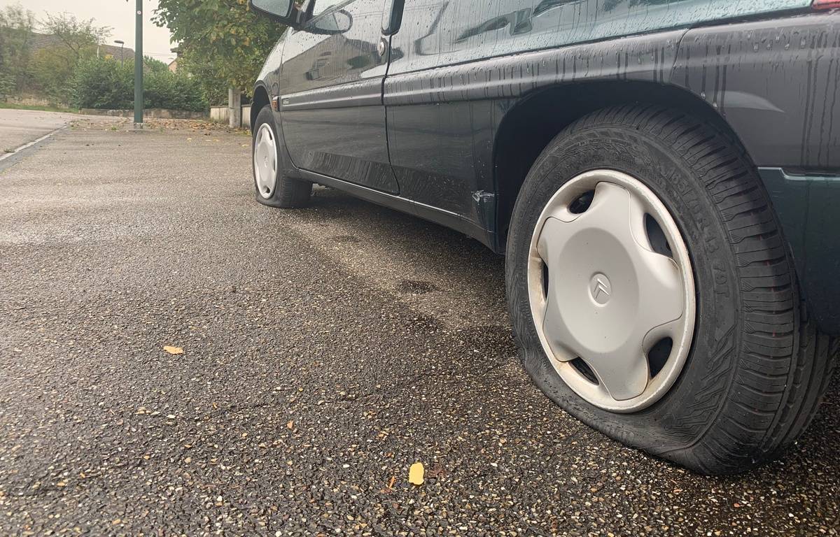 Besançon : Un « creveur de pneus en série » interpellé, la police lance un appel aux victimes