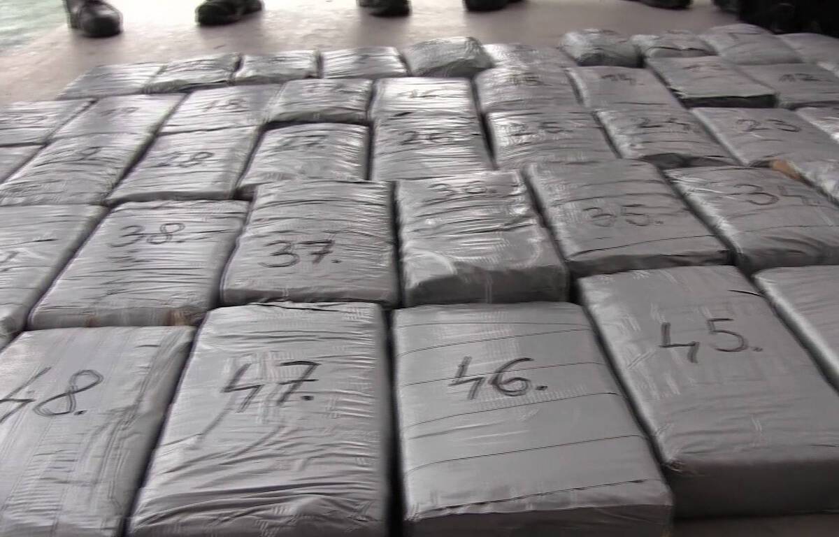 Jean-Claude Pautot, ex-braqueur devenu acteur et peintre, arrêté sur un voilier chargé de cocaïne