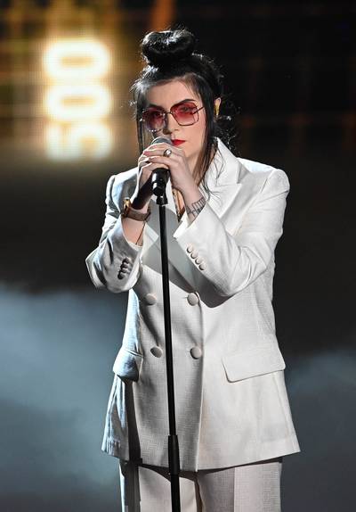 “Je n’ai plus la force”: victime de cyberharcèlement, Hoshi lance un appel à l’aide