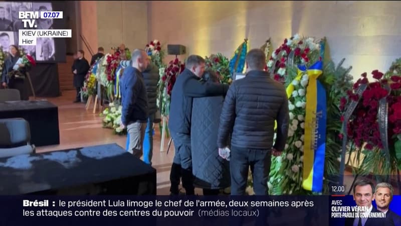Crash d’hélicoptère à Kiev: les images de l’hommage rendu aux victimes, dont le ministre de l’Intérieur