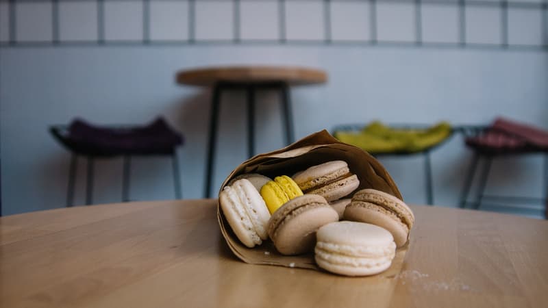 Royaume-Uni: une autorité sanitaire demande à ne plus apporter de gâteaux sur son lieu de travail