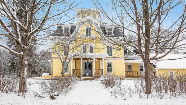 Al Capone : son ancienne maison et son incroyable passage secret en vente à un prix dérisoire (Photos)
