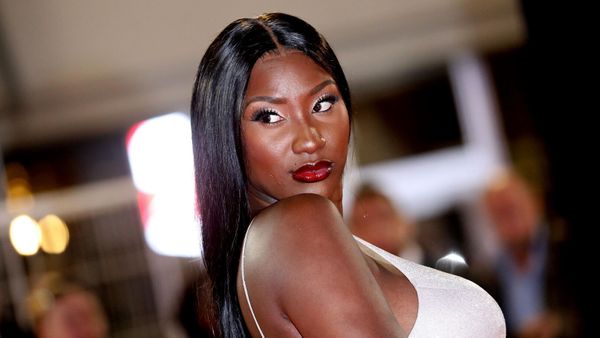 Aya Nakamura "retirée à ses parents" : ce sujet trop douloureux qu’elle refuse d’évoquer