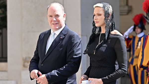 Charlene et Albert de Monaco : leur ultime adieu émouvant à celui qui les a mariés