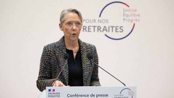 Elisabeth Borne : ce cadeau très "cru" qu’elle a reçu à sa grande surprise