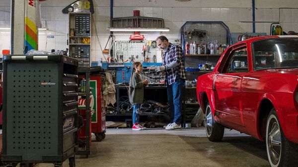 Elle emmène sa voiture dans un garage pour la vendre, sa fillette de 2 ans n’en ressortira pas vivante