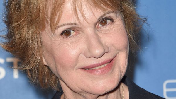 "Je suis passée en zone vieillesse" : Miou-Miou fait un constat sans concession sur sa carrière