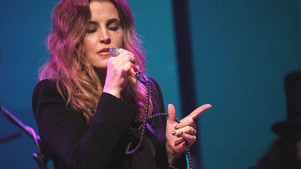 Lisa Marie Presley : bouleversée, sa fille aînée publie sa dernière photo avec sa mère