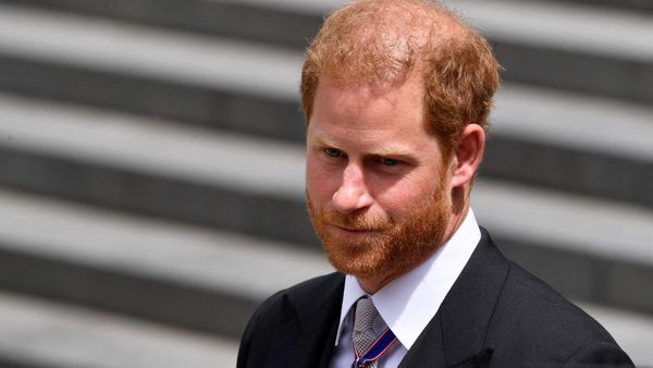 Prince Harry : un proche de Caroline Flack, son ex morte tragiquement, écoeuré par ce qu’il a écrit sur elle