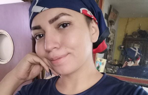 Quittée à l’annonce de son cancer elle vend sa robe de mariée pour payer ses frais médicaux