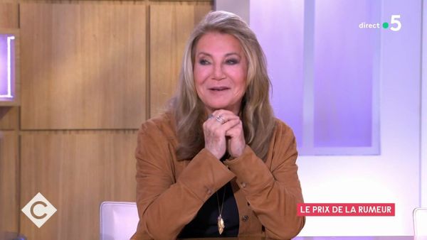 Sheila : le rôle déterminant de sa mère au début de sa carrière pour garder les pieds sur terre