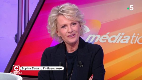 "Toutes les vies qu’elle n’a pas vécues" : Sophie Davant émue en parlant de la mort prématurée de sa mère