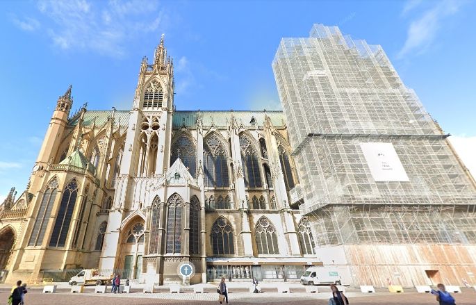 Metz : Quatre jeunes montent sur le toit de la cathédrale pour se filmer