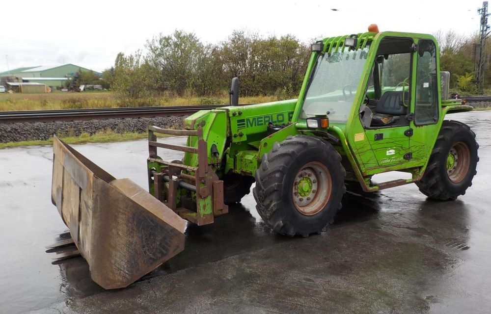 Lot : Après une soirée arrosée, il essaie de sortir sa voiture du fossé avec un tracteur