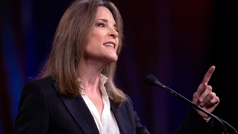 États-Unis: Marianne Williamson candidate aux primaires démocrates en 2024, potentiellement face à Joe Biden
