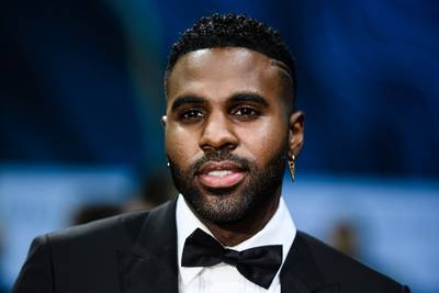 Jason Derulo se casse le pied avant son show au Super Bowl
