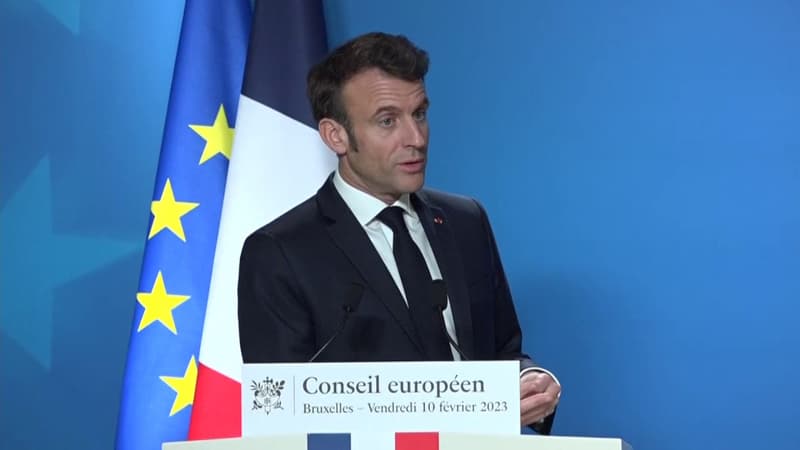 Ukraine: Macron “n’exclut pas” de livrer des avions de combat, mais estime qu’il y a “d’autres priorités”