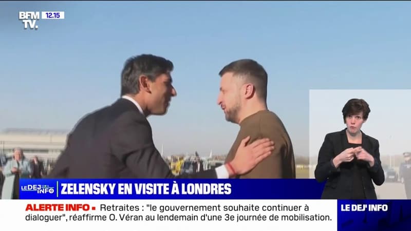 L’accolade de Rishi Sunak et Volodymyr Zelensky à son arrivée sur le tarmac de Londres