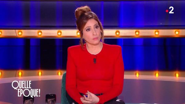 "A poil, à poil ?" : Léa Salamé tombe des nues après les révélations d’un de ses invités