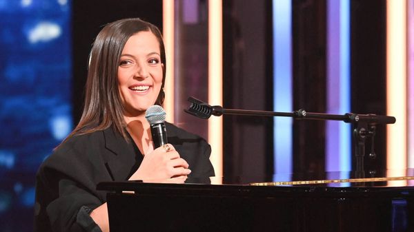 Camille Lellouche maman : elle pleure sa vie d’avant la naissance de sa fille dans une vidéo hilarante