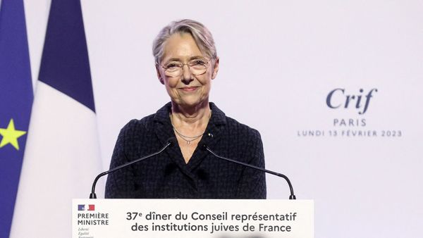 Elisabeth Borne bouleversante : elle raconte la déportation de son père à Auschwitz le jour de Noël 
