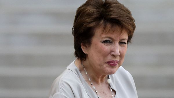 EXCLU. "Tellement à bout qu’on…" : Roselyne Bachelot et deux ministres très connus liés par un secret inavouable