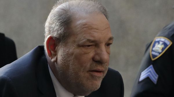 Harvey Weinstein condamné : l’ancien producteur écope d’une lourde peine pour une autre affaire de viol