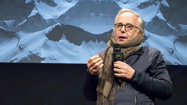 "Il n’en a plus rien à cirer" : cet immense chanteur français qui fascine Fabrice Luchini pour des raisons bien précises