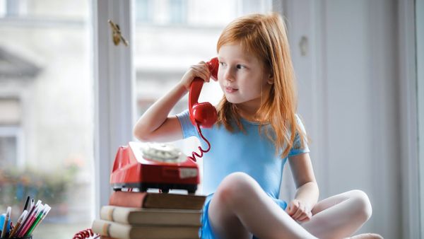 Ille-et-Vilaine : sa mère s’effondre au petit déjeuner, sa petite fille lui sauve la vie