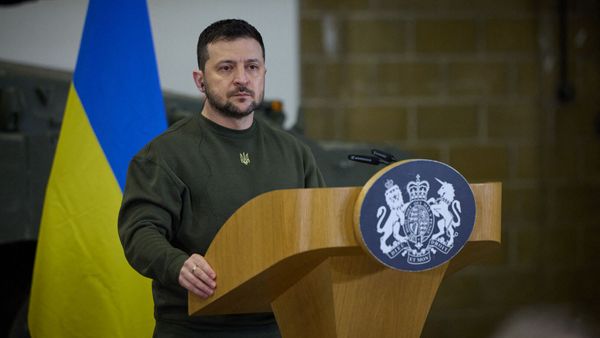 “Je voudrais vraiment vous faire un…” : cette demande surréaliste d’une journaliste au président ukrainien