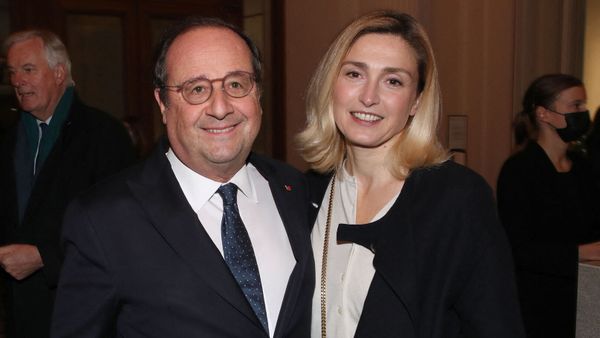 Julie Gayet et François Hollande : ce cliché touchant de leur escapade main dans la main dans une célèbre capitale