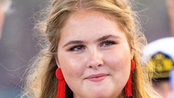 “La vie normale me manque” : les douloureuses confidences de la princesse Amalia des Pays-Bas