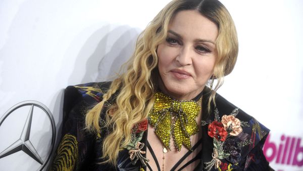 Madonna en deuil : le frère de la chanteuse est mort à l’âge de 66 ans