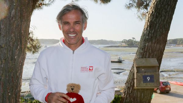 Mort de Hugh Hudson : Paul Belmondo rend hommage à son ex-beau-père