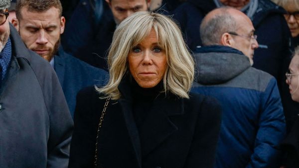 Obsèques de Philippe Tesson : Brigitte Macron, Claire Chazal, Francis Huster… Immense émotion autour de ses enfants