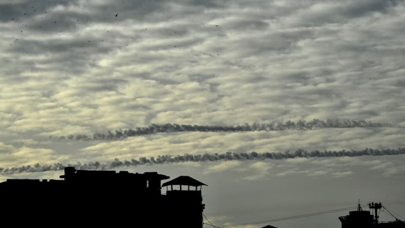 EN DIRECT – L’armée ukrainienne signale une “attaque massive” sur des sites énergétiques