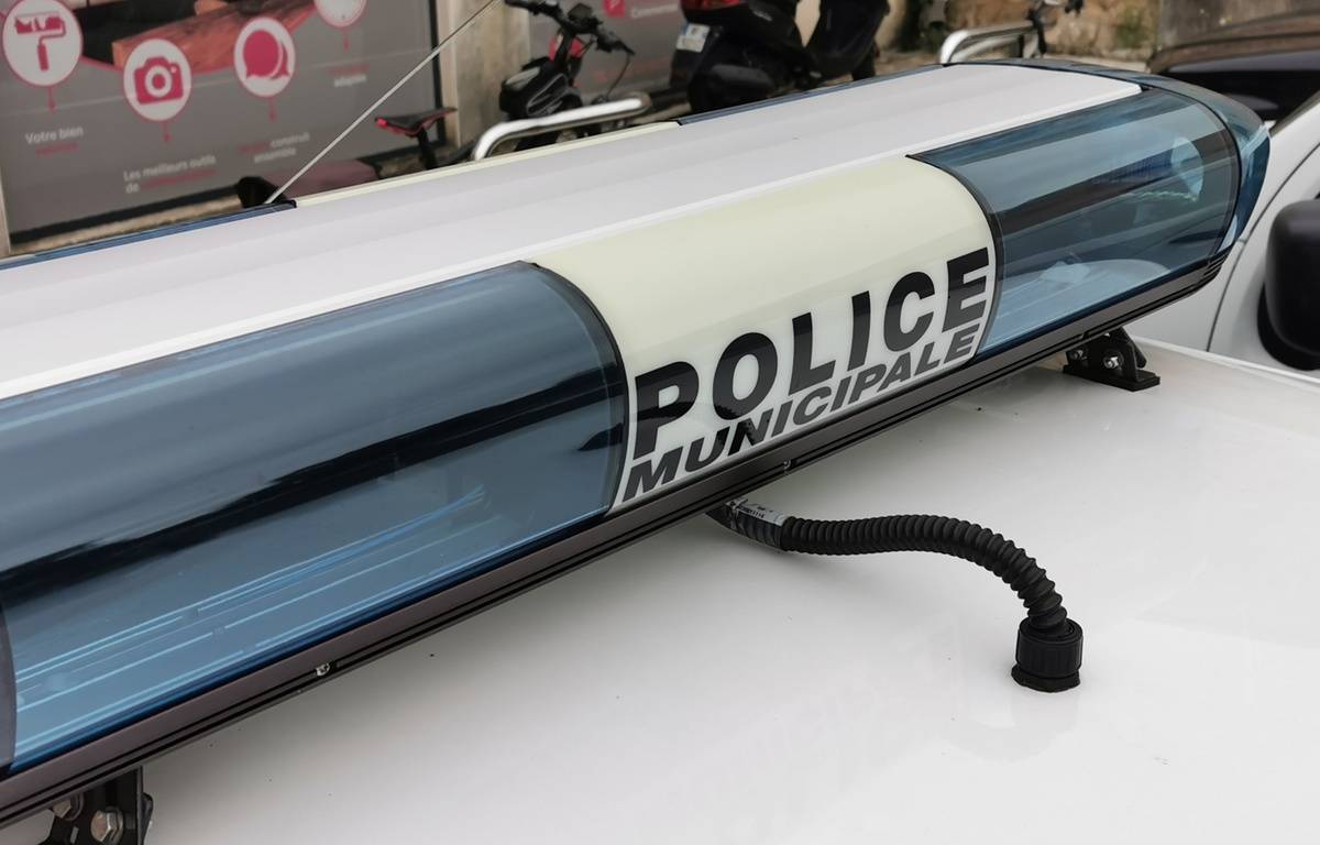 Nîmes : Arrêté pour avoir rouvert une épicerie sous le coup d’une fermeture administrative